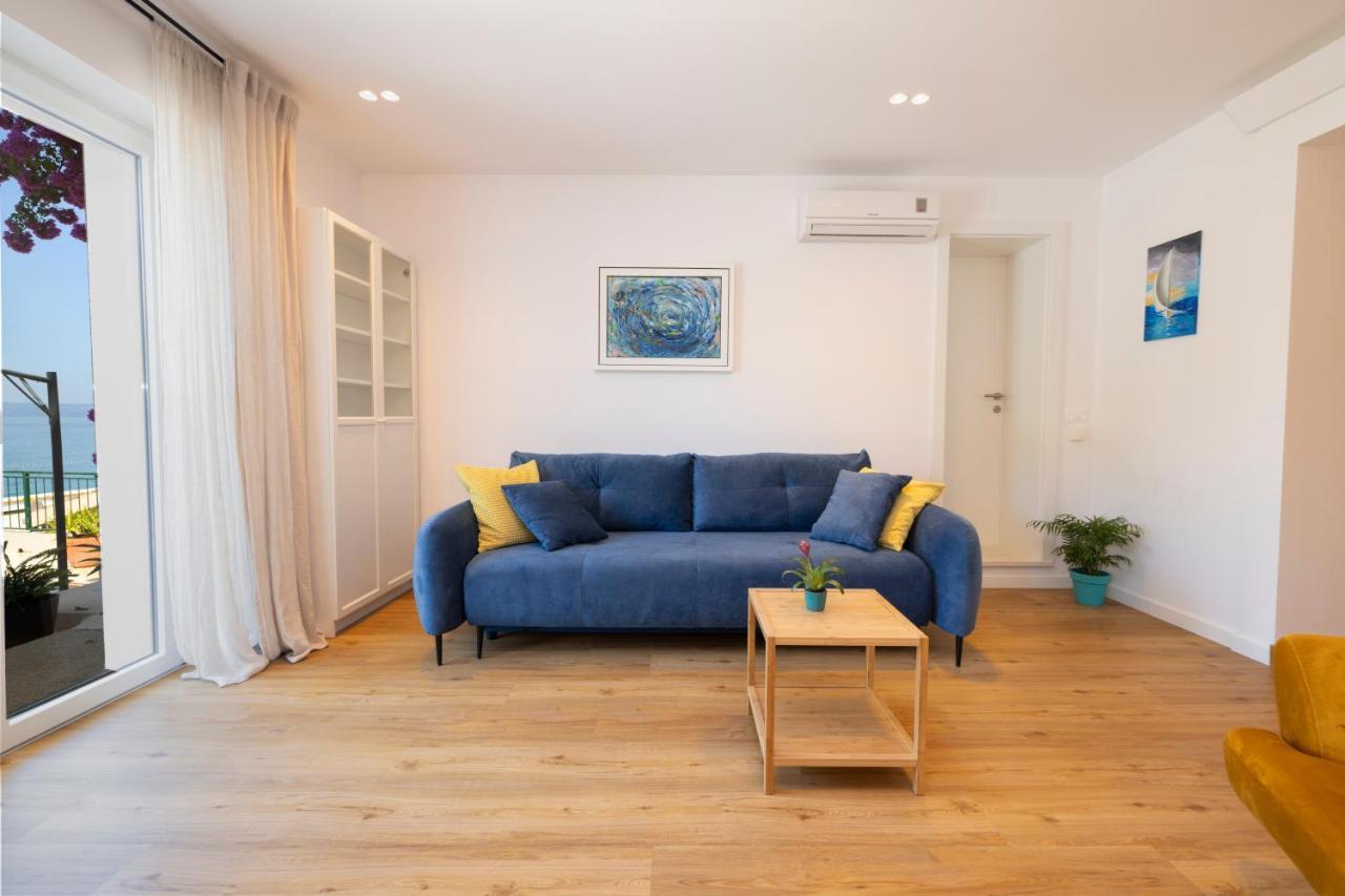Beachfront Comfort Apartment Nives Tucepi Exterior photo