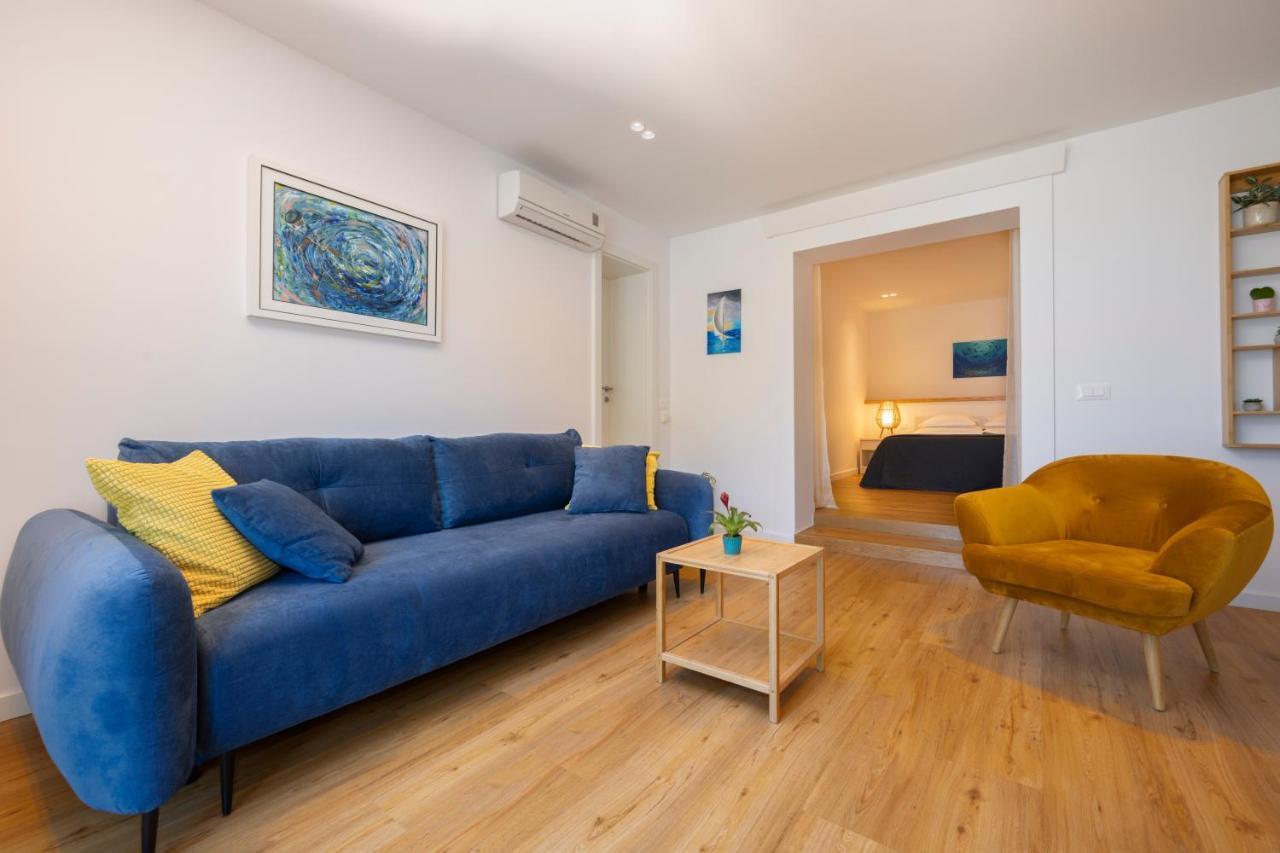 Beachfront Comfort Apartment Nives Tucepi Exterior photo